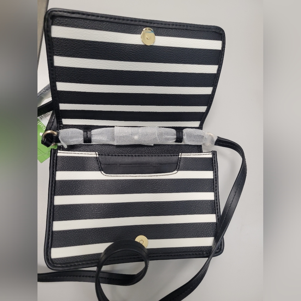 Kate Spade NWT New Authentic crossbody purse - Picture 4 of 7